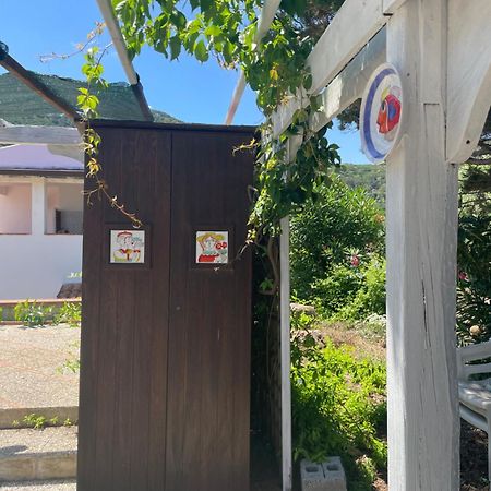 Villa Paso Isola di Ustica Exteriör bild